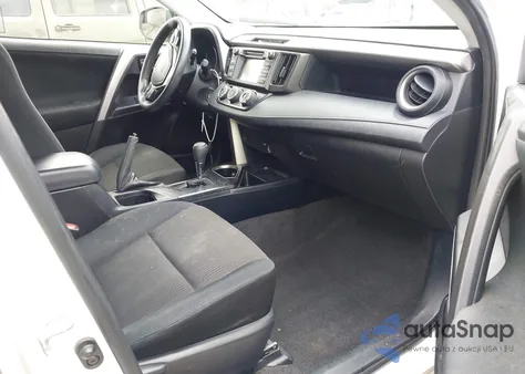 2017 Toyota Rav4 Le z USA, uszkodzony, nr VIN JTMZFREV3HJ124333